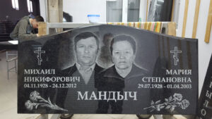 Памятник из гранита для двоих Памятник из гранита для двоих